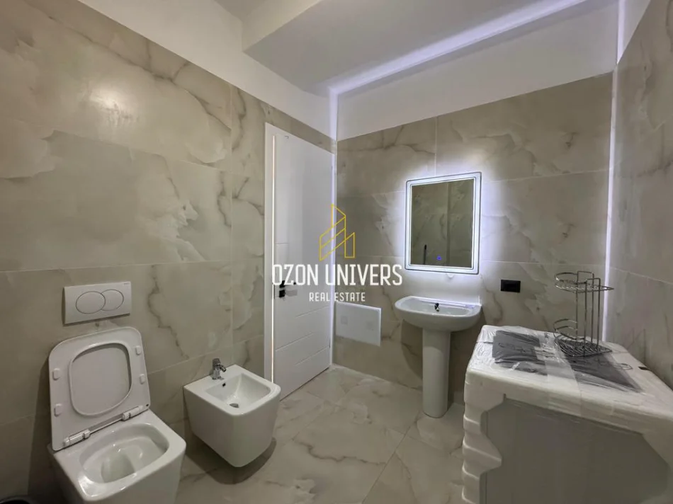 Tirane, jepet me qera apartament 1+1+Ballkon Kati 5, 69 m² 400 € (Paskuqan)