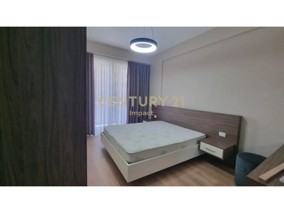 Tirane, jepet me qera apartament 1+1 Kati 1, 65 m² 550 € (Kompleksi JOLLA)