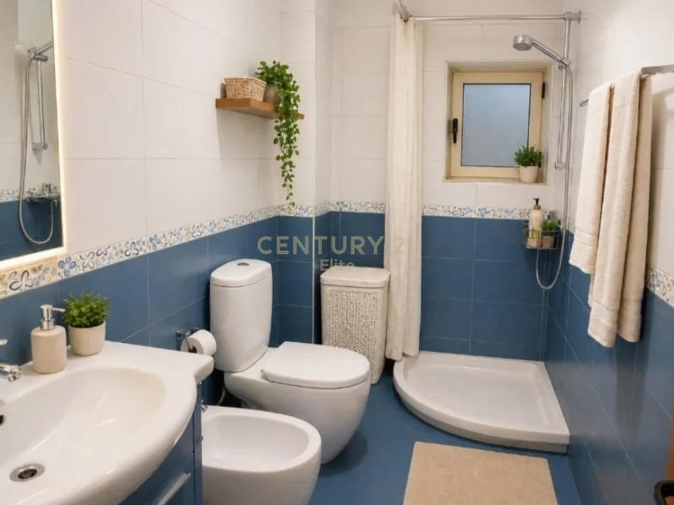 Tirane, jepet me qera apartament 2+1 Kati 2, 70 m² 600 € (Rruga Mine Peza)