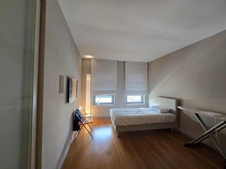 Tirane, shitet apartament 2+1 , 175 m² (bllok)