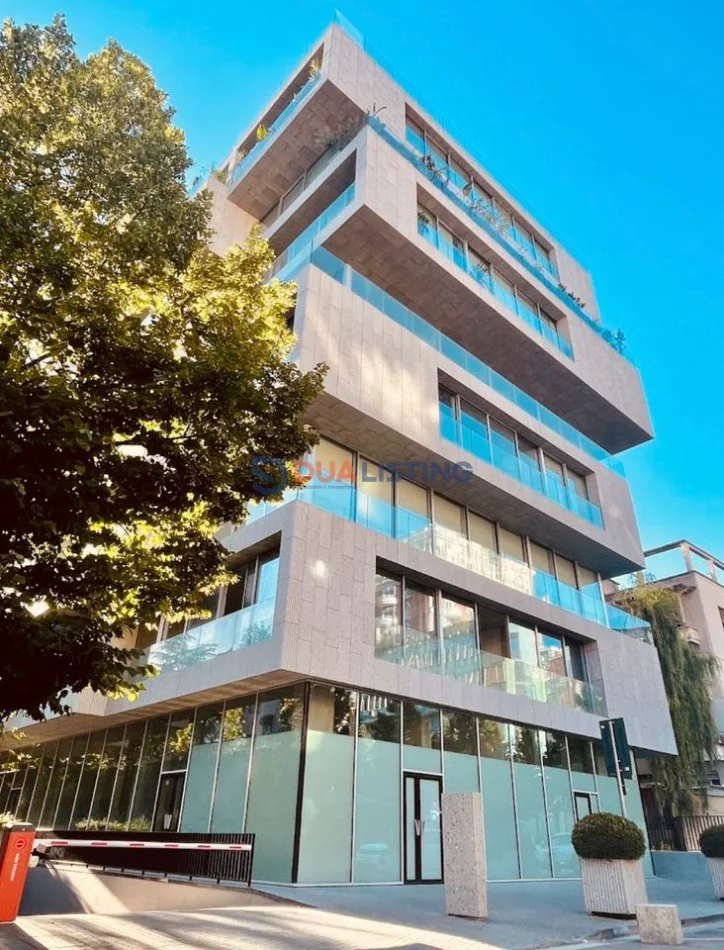 Tirane, jepet me qera zyre Kati 2, 515 m² (WEST RESIDENCE)