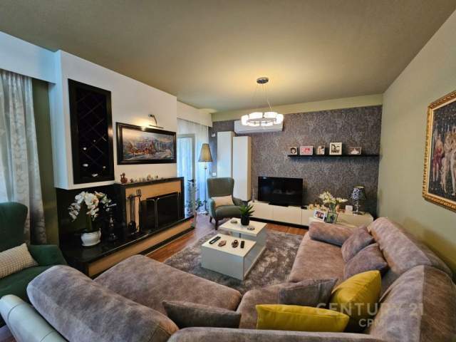 Tirane, shitet apartament 3+1+A+BLK Kati 8, 153 m² 250000 Euro (qender)