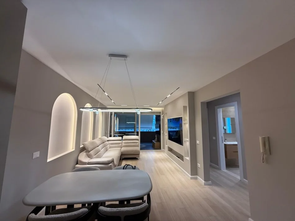Tirane, shitet apartament 2+1 , 112 m² 305.000 € (Myslym Shyri)