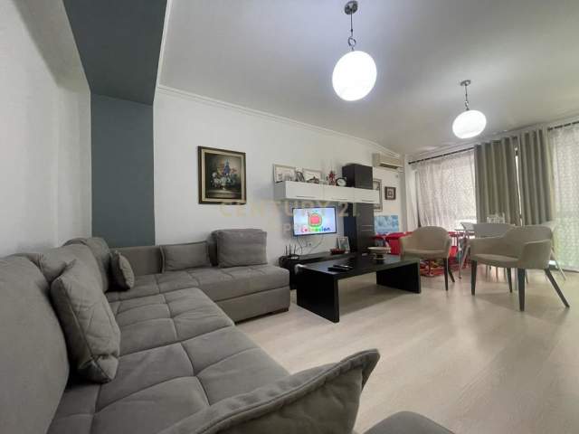 Tirane, shitet apartament 2+1+BLK Kati 3, 112 m² 235.200 Euro (barjam curri)