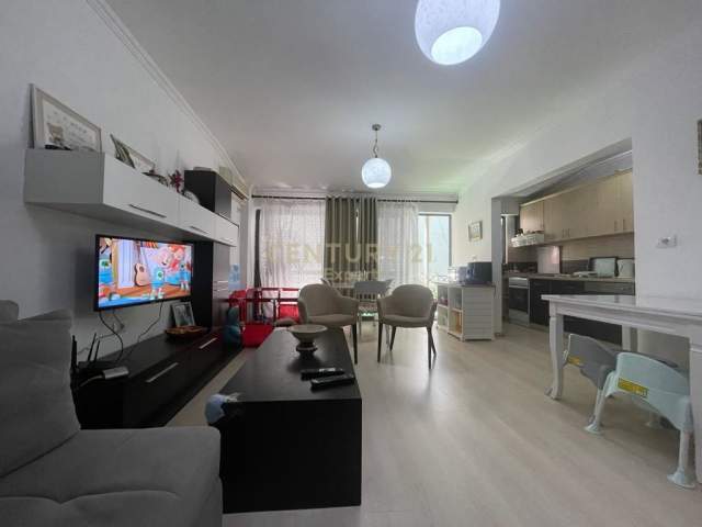 Tirane, shitet apartament 2+1+BLK Kati 3, 112 m² 235.200 Euro (barjam curri)