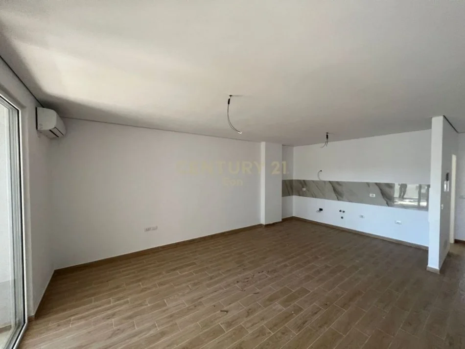 APARTAMENT 1+1 PER SHITJE NE KOMPLEKSIN SAN PIETRO!