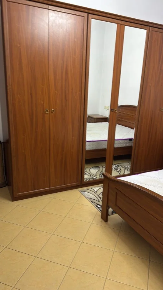 Tirane, jepet me qera apartament Kati 2, 350 € (Don Bosko pas Fiordi di Bosko)