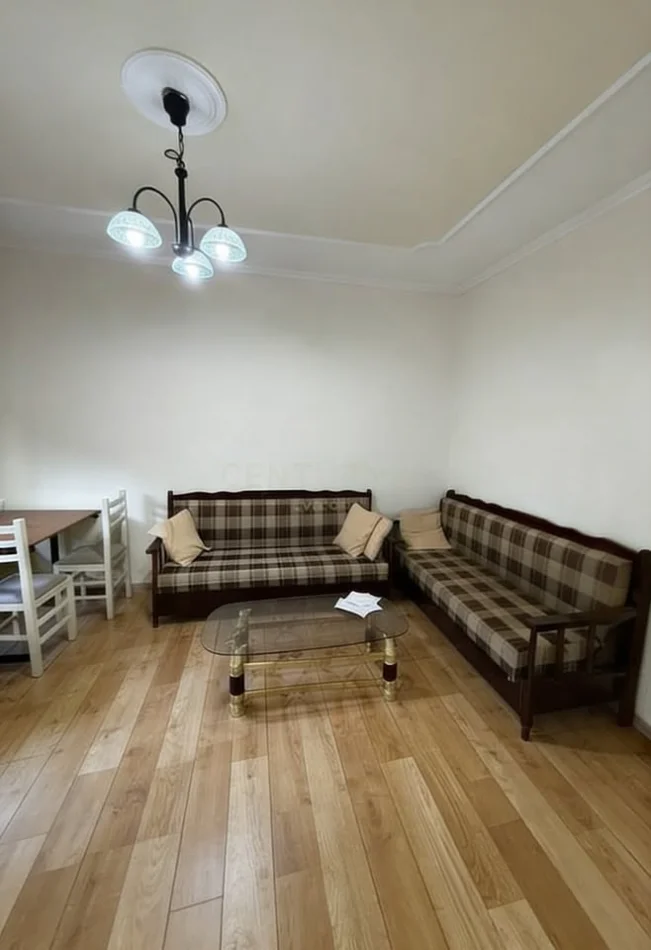 Tirane, shes apartament 1+1 Kati -2, 58 m² (Irfan Tomini)