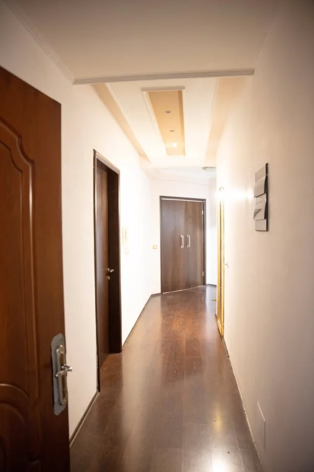 Tirane, shes apartament 2+1+Ballkon Kati 6, 114 m² 249.000 € (RRUGA RRAPO HEKALI)