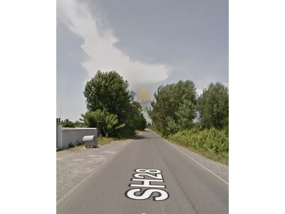 Shkoder, shitet kapanon , 1.340 m² 950.000 € (Kosmac Shkoder)