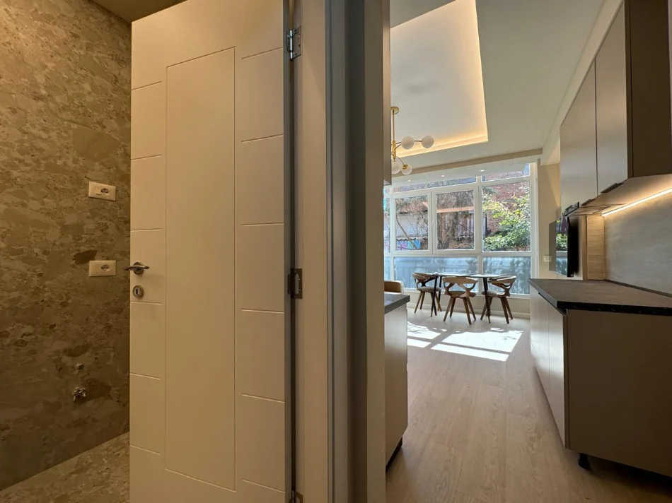 Tirane, shitet apartament 1+1 , 48 m² 115.000 € (materniteti i ri)