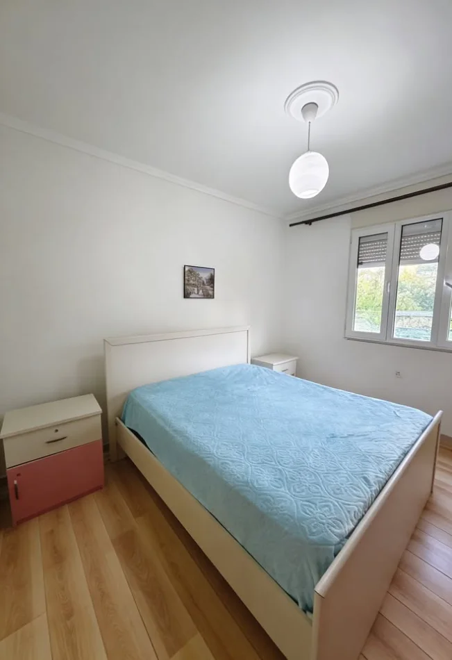 Tirane, shes apartament 1+1 Kati -2, 58 m² (Irfan Tomini)