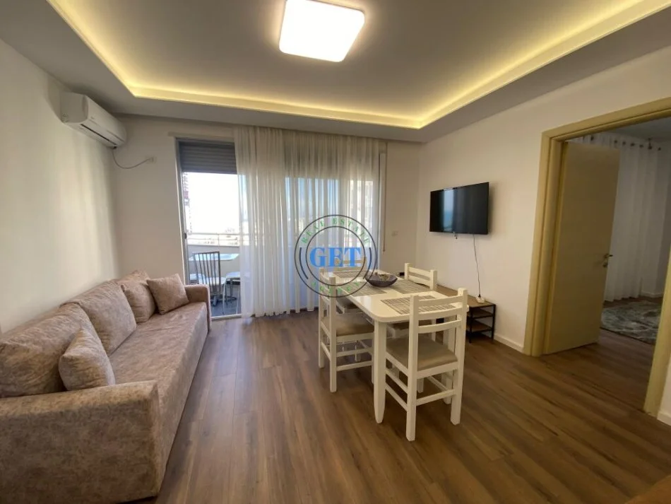Durres, jepet me qera apartament 1+1 Kati 7, 70 m² 350 € (Shkembi i Kavajes, Durrës)