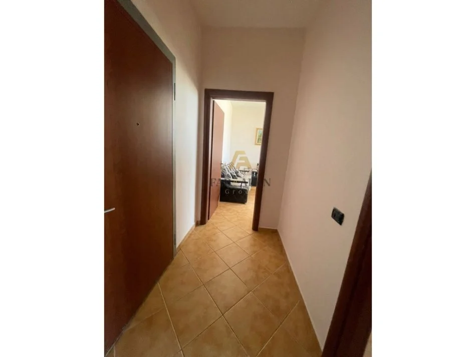 Tirane, jepet me qera apartament 2+1 Kati 7, 78 m² 350 € (Fresku, rruga e Thesarit)