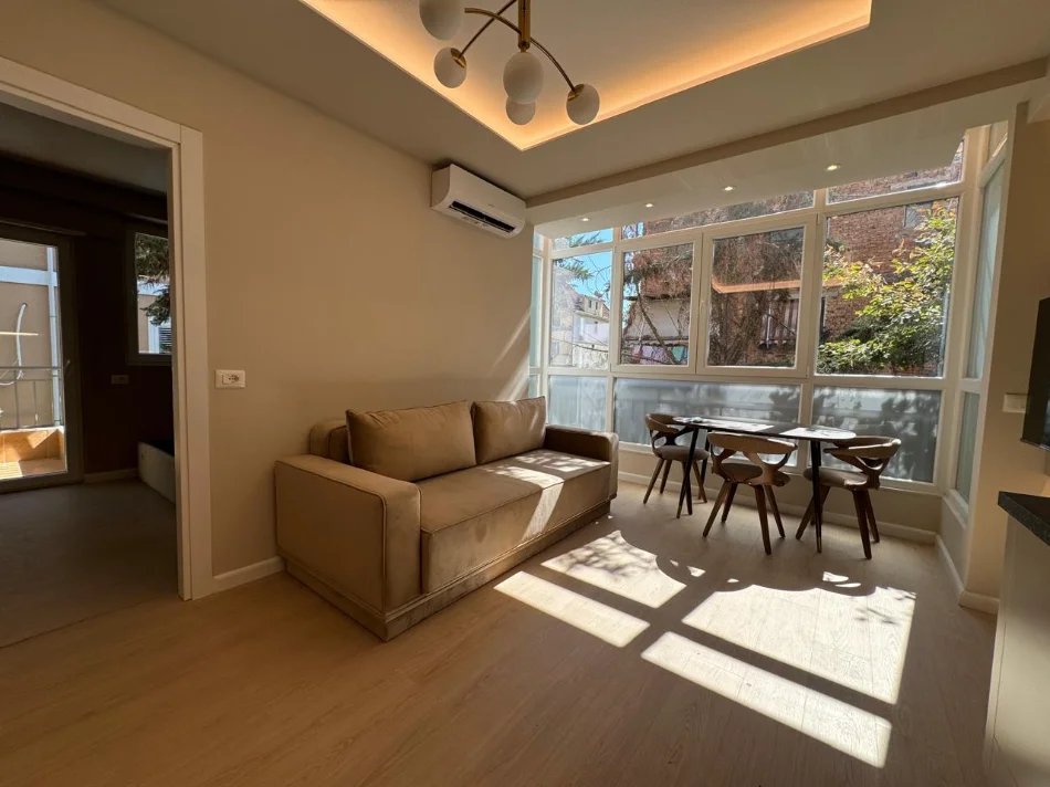 Tirane, shitet apartament 1+1 , 48 m² 115.000 € (materniteti i ri)