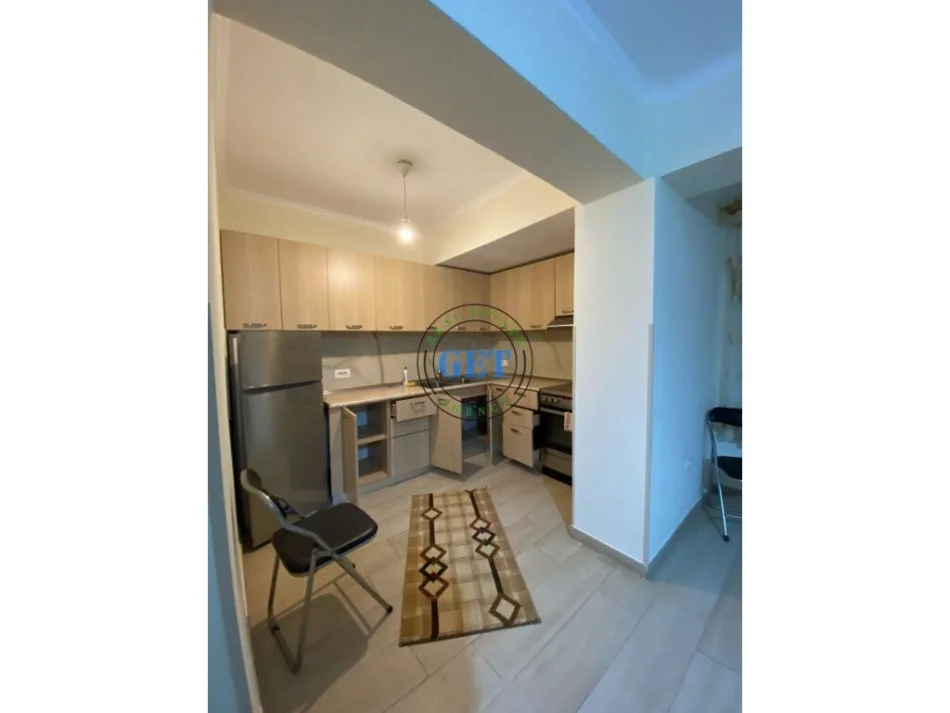 Durres, jepet me qera apartament 2+1+Ballkon Kati 1, 90 m² 500 € (Vollga)