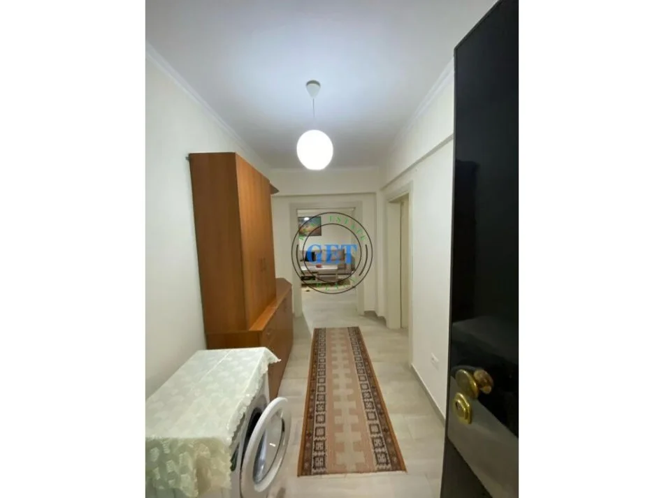 Durres, jepet me qera apartament 2+1+Ballkon Kati 1, 90 m² 500 € (Vollga)