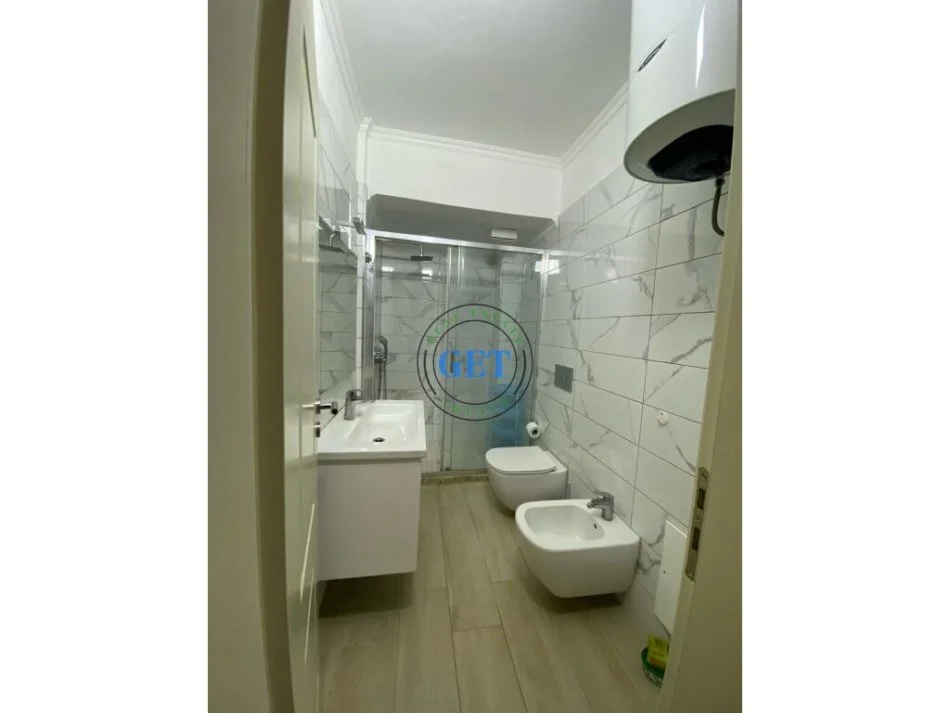 Durres, jepet me qera apartament 2+1 Kati 1, 80 m² 500 € (Vollga, Durrës)