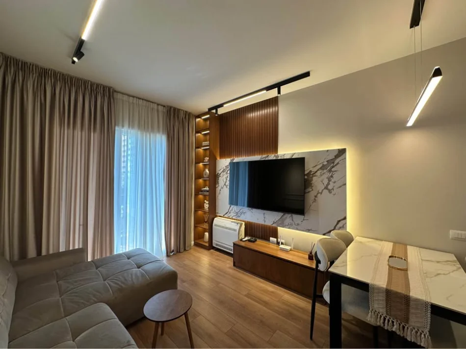 SHITET NGA PRONARI - Super Apartament 1+1 tek Residenca Henke, përballë Amerikan 3
