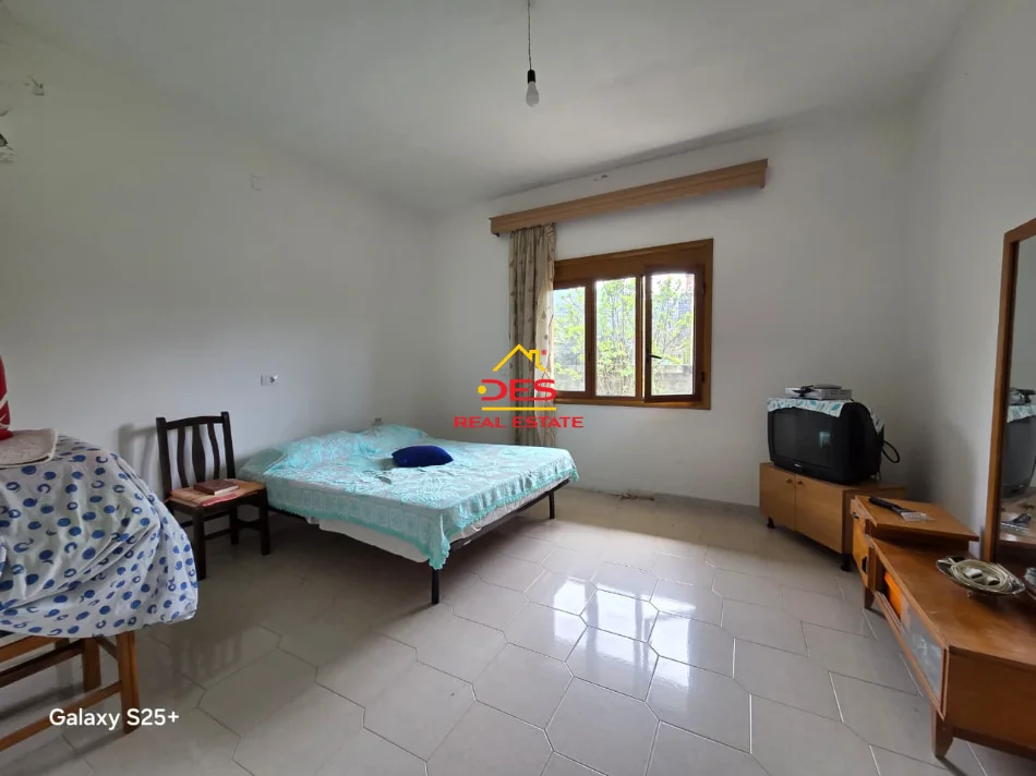 Vlore, jepet me qera shtepi 2+1+Ballkon Kati 0, 110 m² 450 € (Rruga Reshat Osmani)
