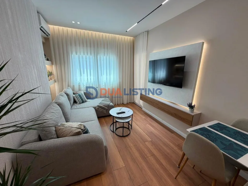 Tirane, shitet apartament 1+1+Ballkon Kati 3, 51 m² (pazari ri)