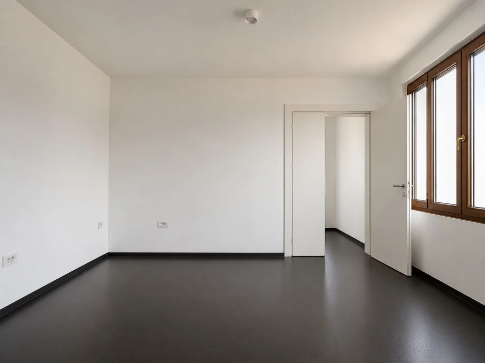 Tirane, shitet apartament 1+1 , 105 m² (bllok)