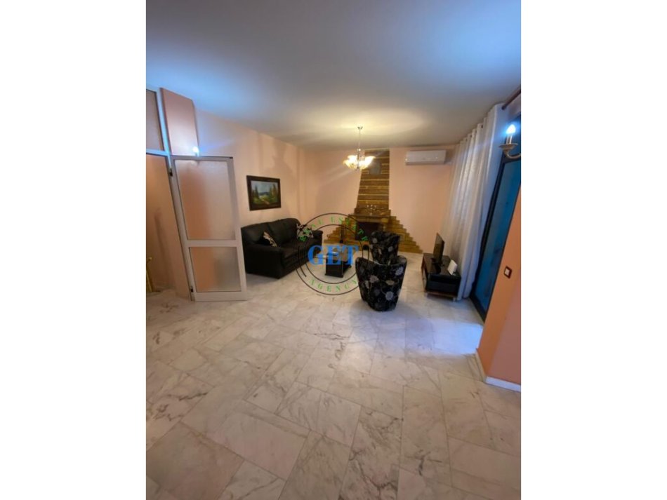 Durres, shitet apartament 2+1 Kati 3, 131 m² 200.000 € (NE VOLLGA, DURRES)