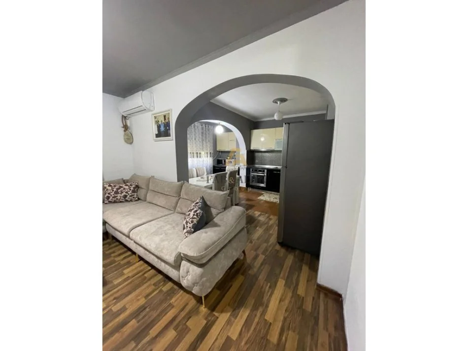 Tirane, shitet apartament 2+1 Kati 1, 94 m² 140.000 € (Casa Italia)