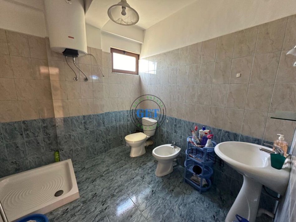 Durres, shitet apartament 2+1+Ballkon Kati 3, 96 m² 120.000 € (Vollga,Durres)