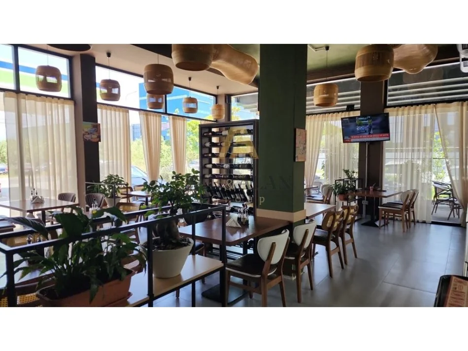 Tirane, shitet biznesi i lokalit, 200 m² 30.000 € (Mezez, Top Channel)