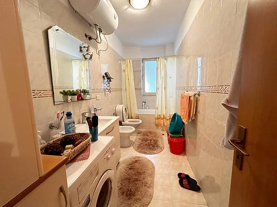 Tirane, shes apartament 2+1+BLK Kati 2, 95 m² 153.000 Euro (Stacioni i Trenit)