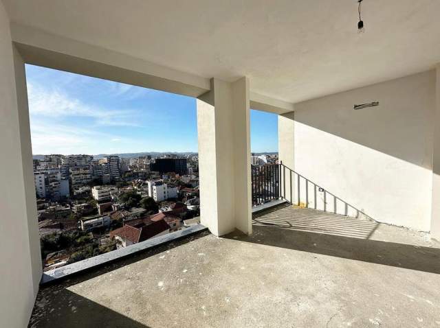 Tirane, shes apartament 1+1+BLK Kati 11, 66 m² 112.000 Euro (rruga e Dibres)