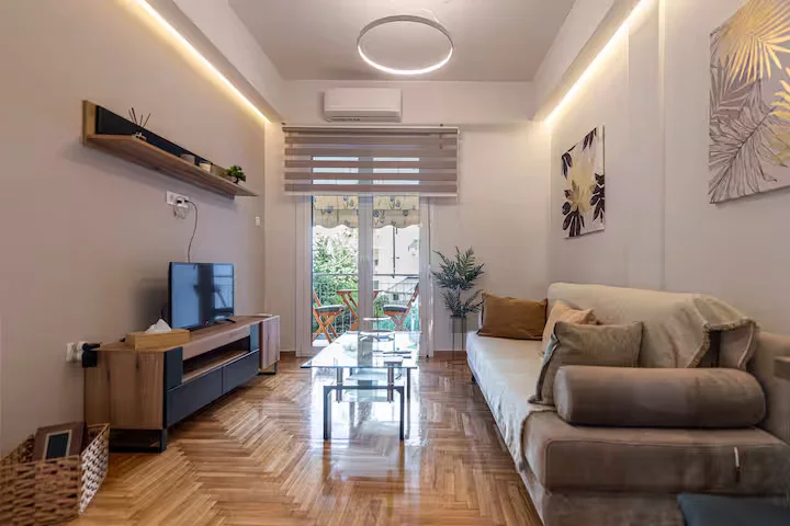Tirane, jepet me qera apartament 2+1+Ballkon Kati 8, 110 m² 1.000 € (Rruga e Kavajes)