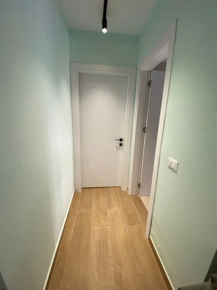 Tirane, jepet me qera apartament 1+1+Ballkon Kati 4, 60 m² 500 € (Kodra E Diellit)