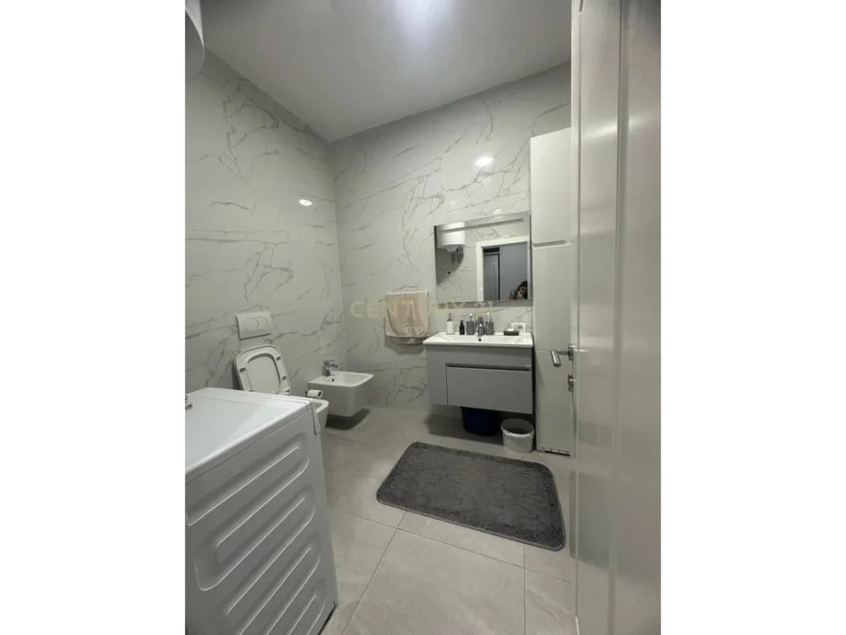 Tirane, shes apartament 2+1 Kati 2, 110 m² 186.000 € (Rr. Jordan Misja)