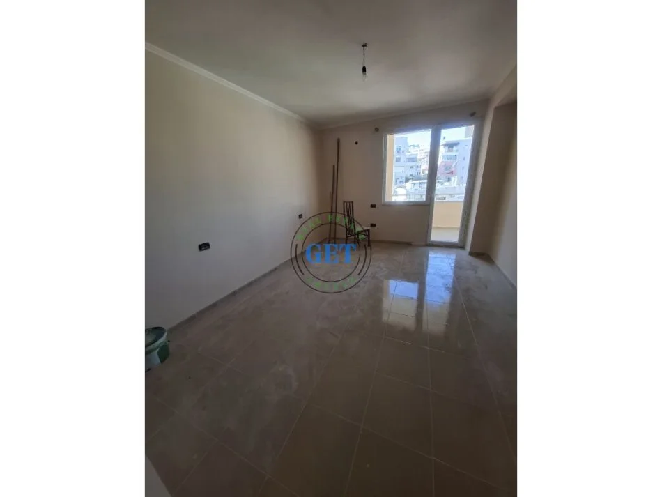 Durres, shitet apartament 4+1 Kati 7, 246 m² 540.000 € (Pallati Kultures, Durres)