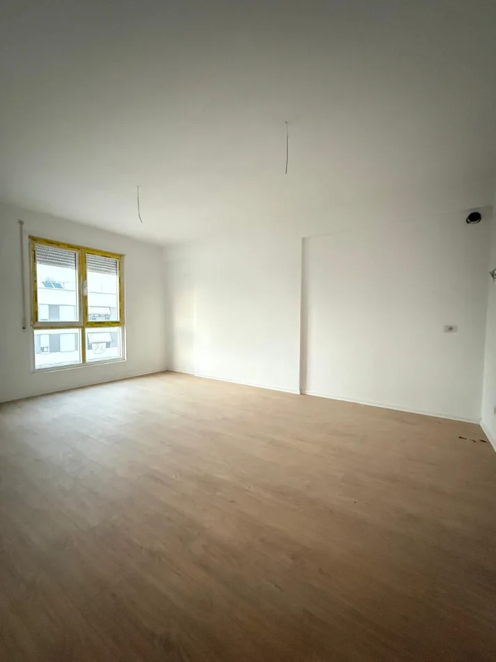Tirane, shitet apartament 1+1 , 64 m² 110.001 € (5 Maj)