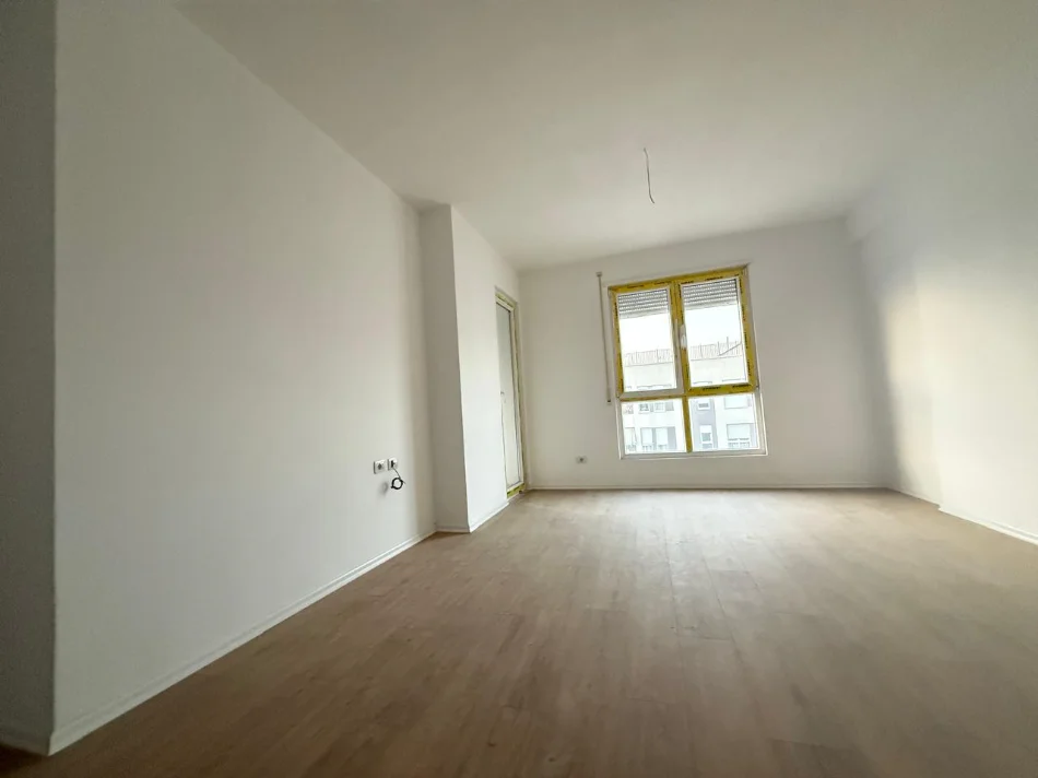 Tirane, shitet apartament 1+1 , 64 m² 110.001 € (5 Maj)
