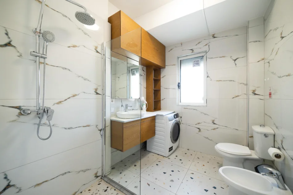 Tirane, shitet apartament 2+1 , 70 m² 220.000 € (pazari ri)