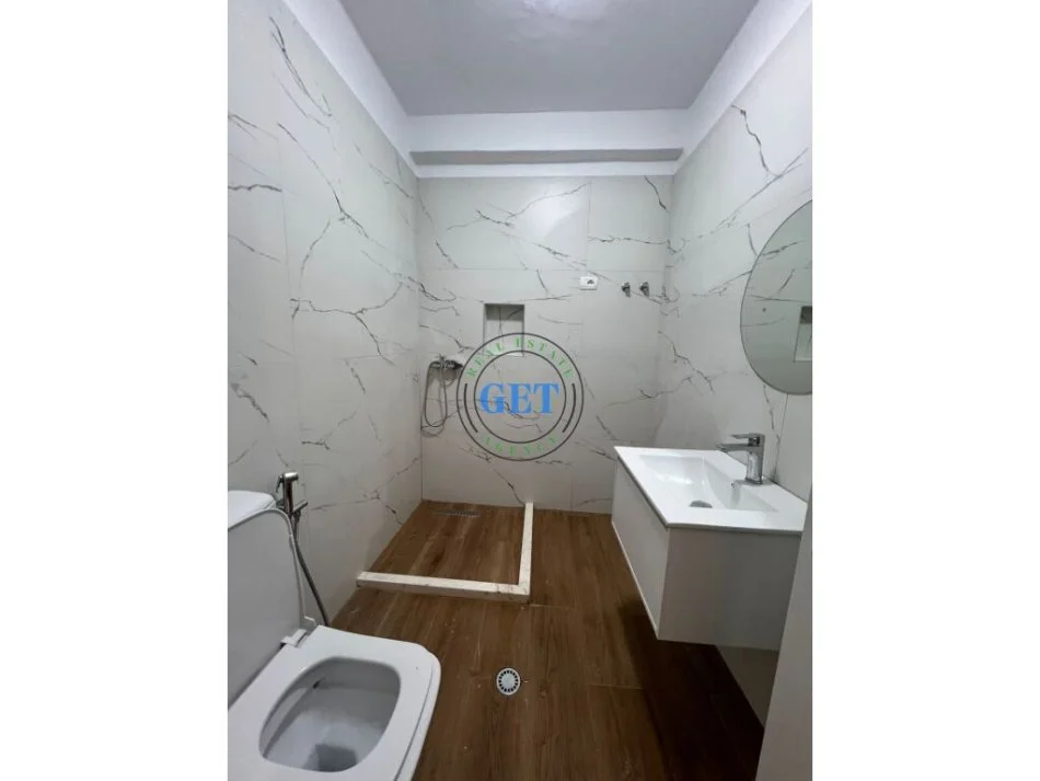 Durres, shitet apartament 2+1 Kati 6, 73.000 € (Shkembi Kavajes, Durres)