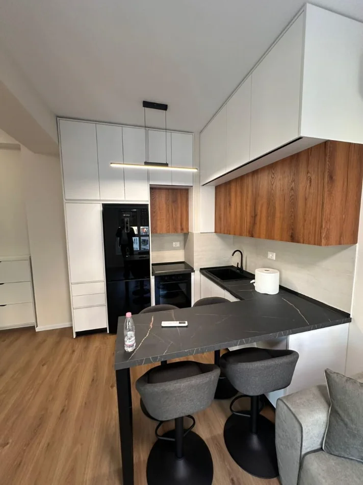 Tirane, shitet apartament 1+1 , 60 m² (Rezidenca Kadiu)