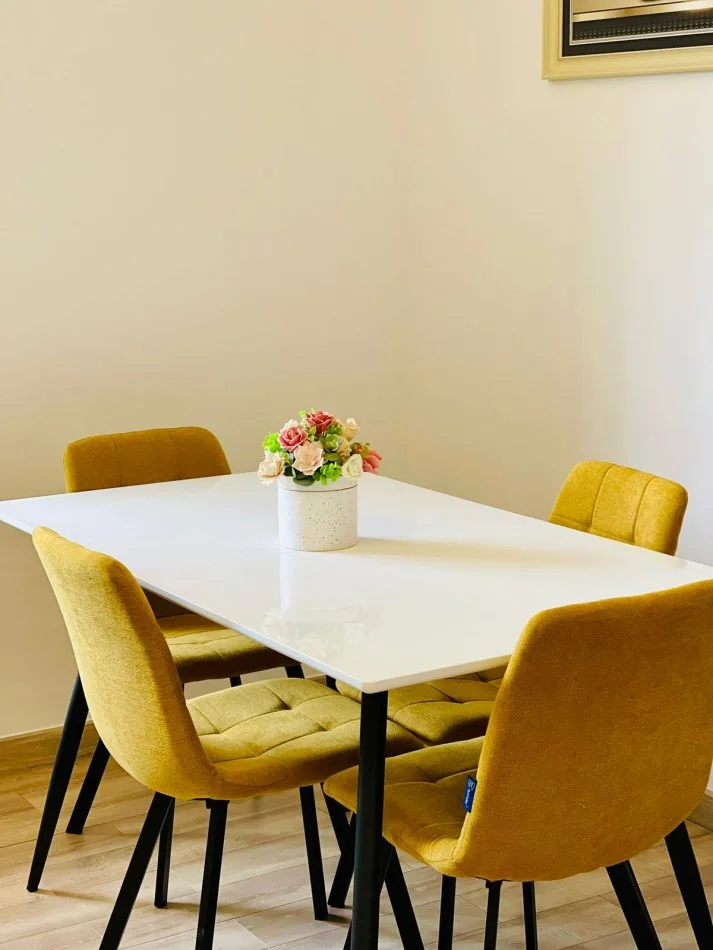 Tirane, jepet me qera apartament 2+1 Kati 0, 77 m² 450 € (Xhamlliku)