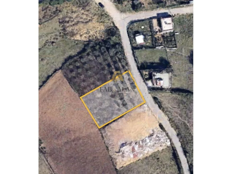 Tirane, shitet toke , 1.000 m² 110.000 € (BABRRU)