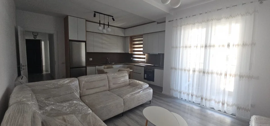 Tirane, jepet me qera apartament 2+1, ne Paskuqan,Kati 2, 121 m² 450 €