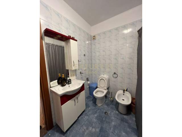 Tirane, jepet me qera apartament 2+1+A+BLK Kati 3, 94 m² 550 Euro (Shkolla e Baletit)