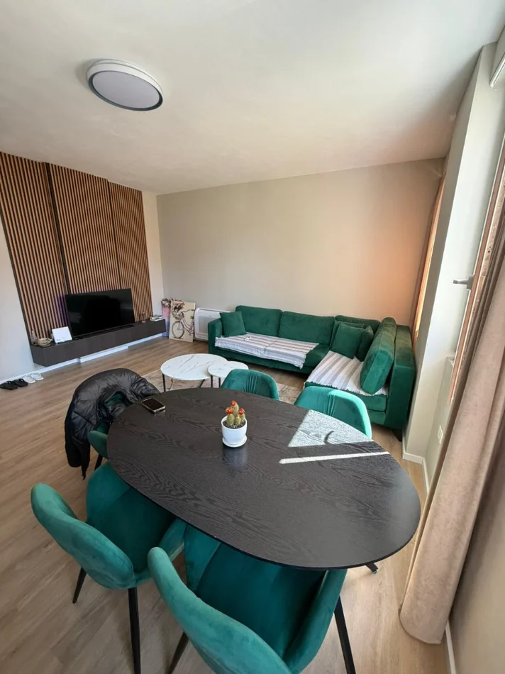 Tirane, shitet apartament 1+1+Aneks Kati 2, 55 m² 90.000 € (Astir)