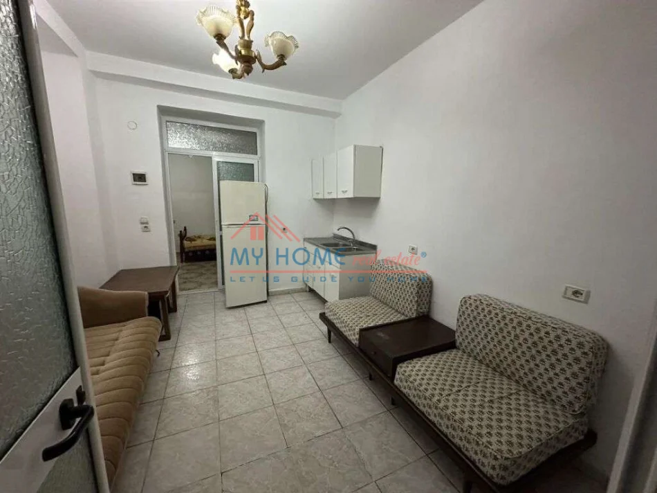 Tirane, shitet apartament 3+1+Aneks+Ballkon Kati 1, 103 m² 170.000 € (Mine Peza)