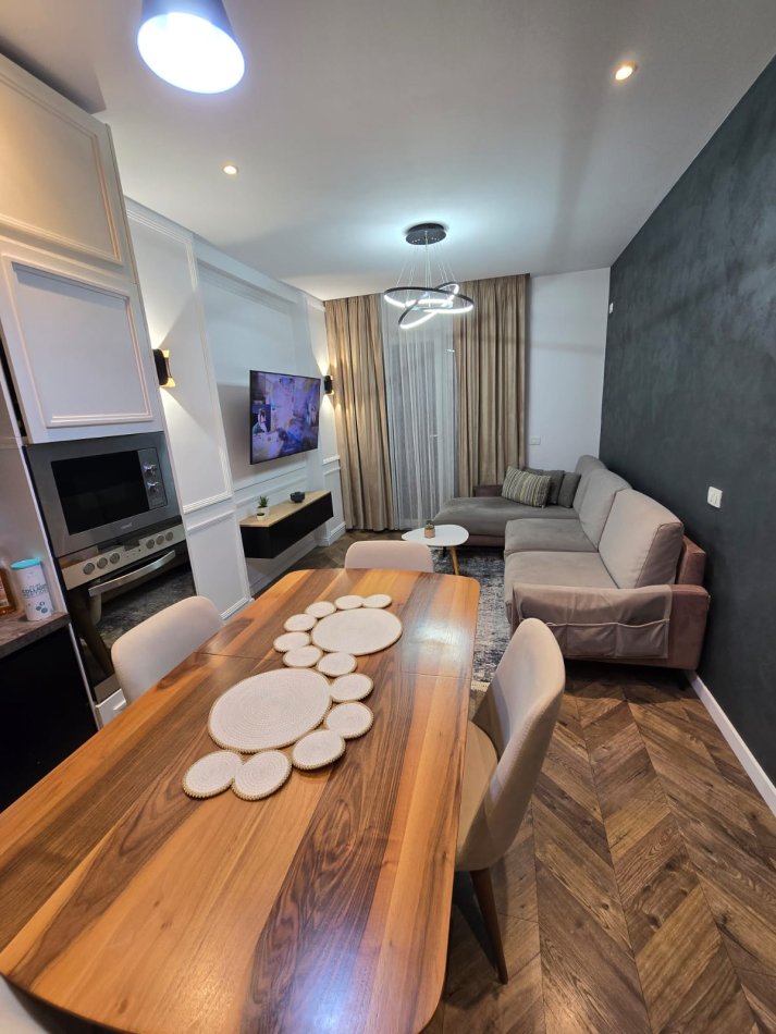 Tirane, shitet apartament 2+1+Ballkon Kati 5, 90 m² 180.000 € (Golden Park 3)