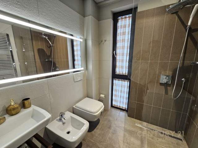Tirane, jepet me qera apartament 2+1+A+BLK Kati 4, 100 m² 1.150 Euro (Rruga Elbasanit,Pallat Ri)