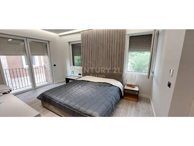 Tirane,  apartament 2+1 1.500 Euro